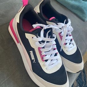 Women Puma Sneakers